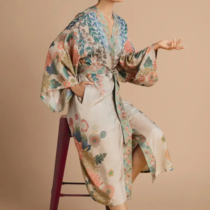 Coconut Beige Trailing Wisteria Long Kimono Gown